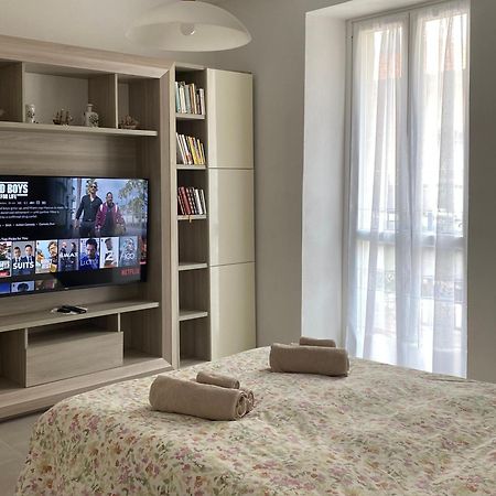 Luna Apartment ヴェルバーニア エクステリア 写真