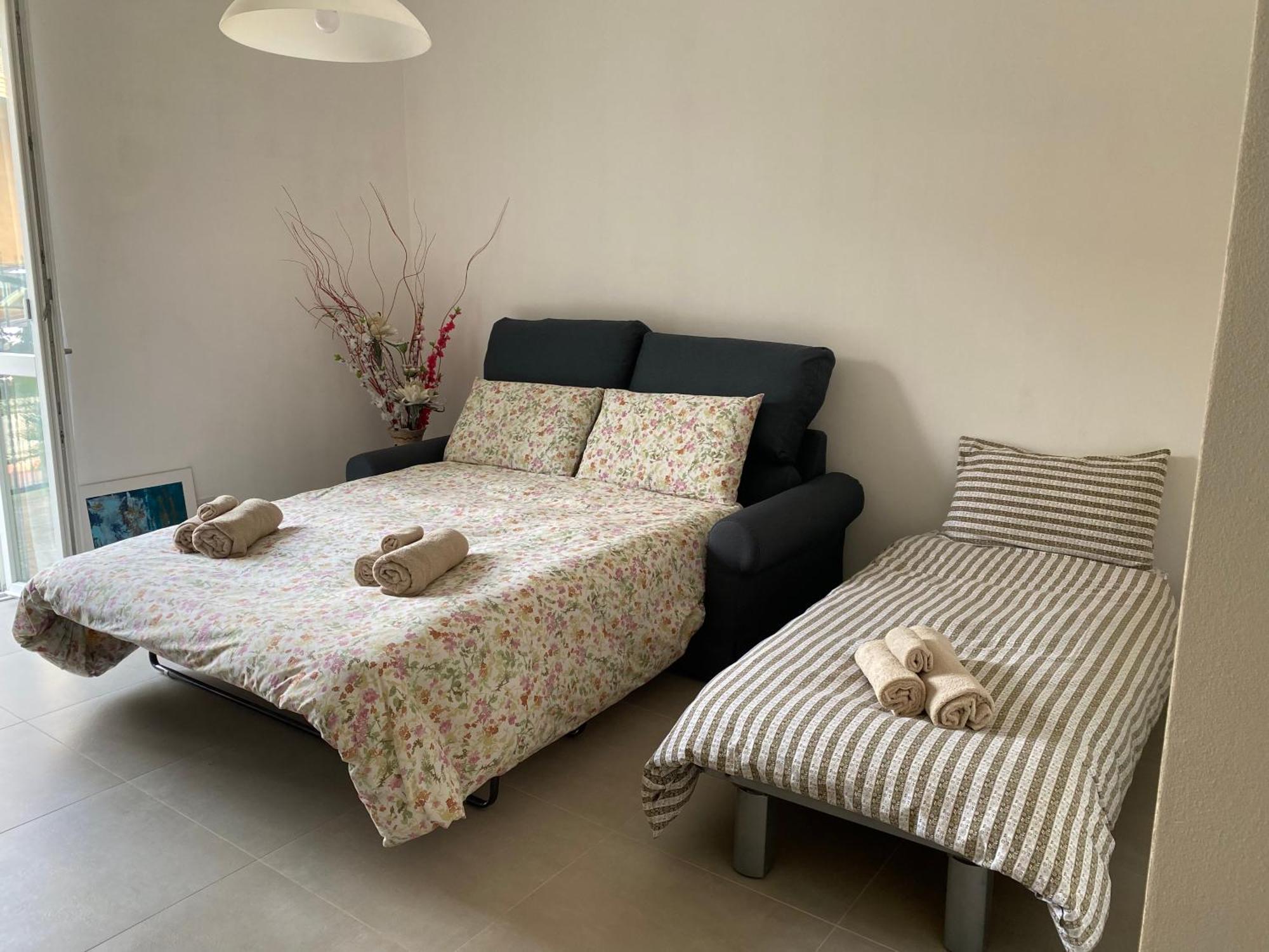 Luna Apartment ヴェルバーニア エクステリア 写真