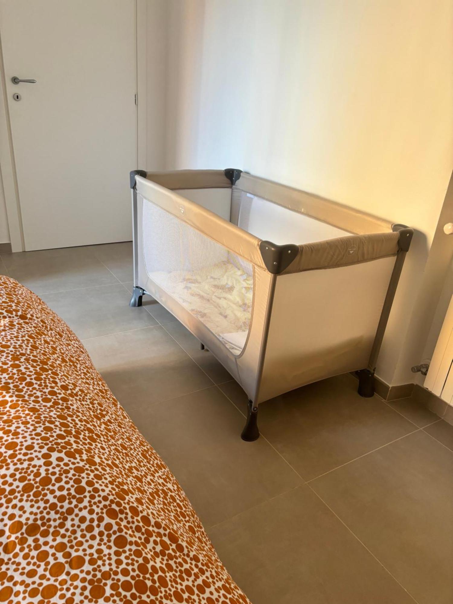Luna Apartment ヴェルバーニア エクステリア 写真